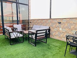 Lian Park Hotel