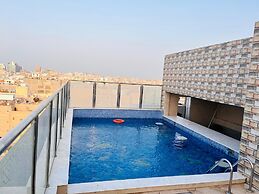 Lian Park Hotel