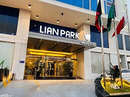Lian Park Hotel