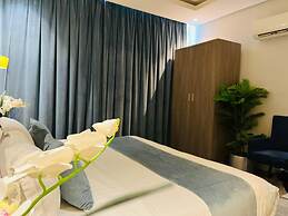 Lian Park Hotel