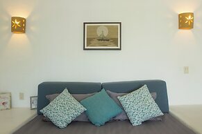 Apt. with Jacuzzi Ixt. Zihuatanejo 3 BR