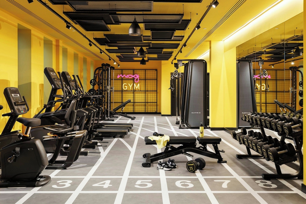 Moxy Alfragide Lisboa