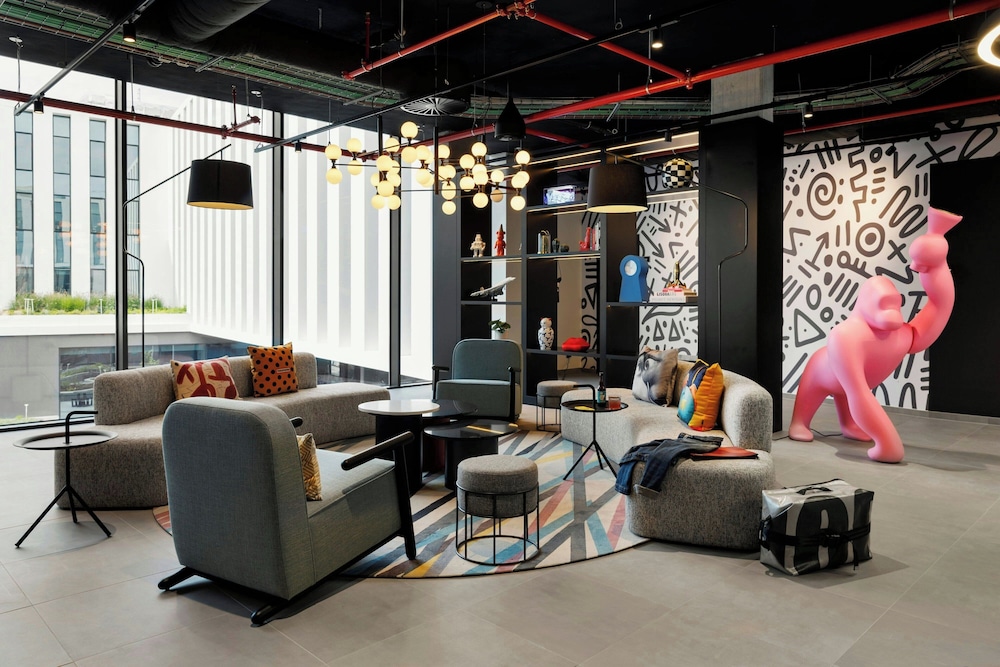 Moxy Alfragide Lisboa