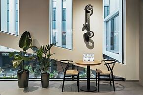 Moxy Alfragide Lisboa