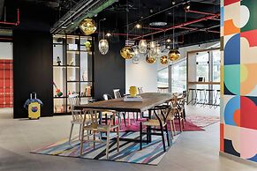 Moxy Alfragide Lisboa