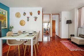 Local Charm & Cozy Design