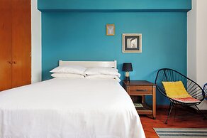 Local Charm & Cozy Design
