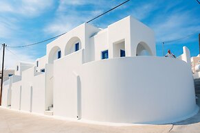 SantoNight Luxury Villas