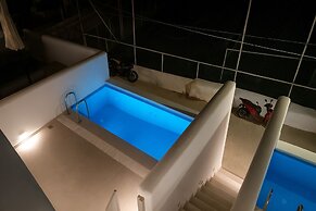 SantoNight Luxury Villas
