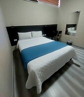HOTEL VERSAILLES