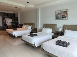The Hideout Beachfront