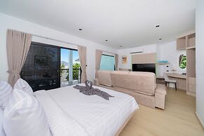 The Hideout Beachfront