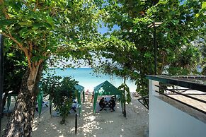 The Hideout Beachfront