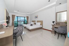 The Hideout Beachfront