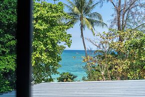 The Hideout Beachfront
