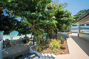 The Hideout Beachfront