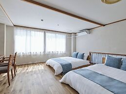 LIVE HEART House