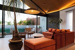 Makia Penthouse by Alfred in Bali