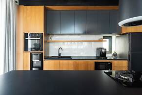 Makia Penthouse by Alfred in Bali