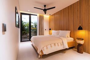 Makia Penthouse by Alfred in Bali