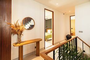 Makia Penthouse by Alfred in Bali