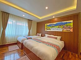 Hotel Himalayan BTS