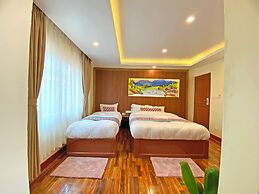 Hotel Himalayan BTS