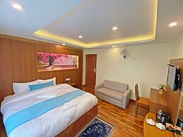 Hotel Himalayan BTS