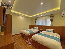 Hotel Himalayan BTS