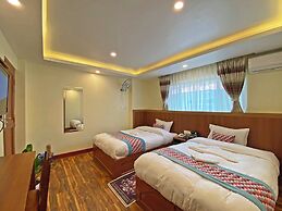 Hotel Himalayan BTS