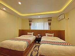 Hotel Himalayan BTS