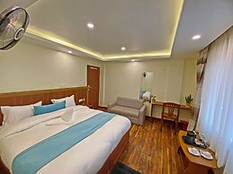 Hotel Himalayan BTS