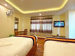 Hotel Himalayan BTS