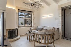 Luxury Villa Maximus - With Private Heated Pool