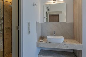 Luxury Villa Maximus - With Private Heated Pool
