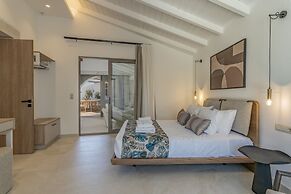 Luxury Villa Maximus - With Private Heated Pool