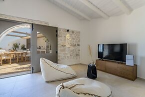Luxury Villa Maximus - With Private Heated Pool