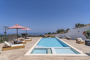 Luxury Villa Maximus - With Private Heated Pool