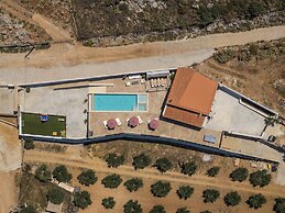 Luxury Villa Maximus - With Private Heated Pool