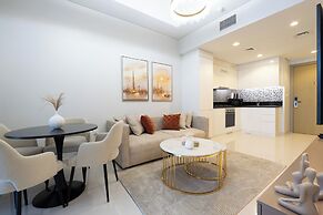 Keyrock Living - Oasis with Balcony View