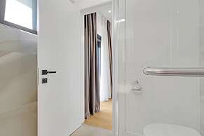 Victoriei Luxury