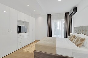 Victoriei Luxury