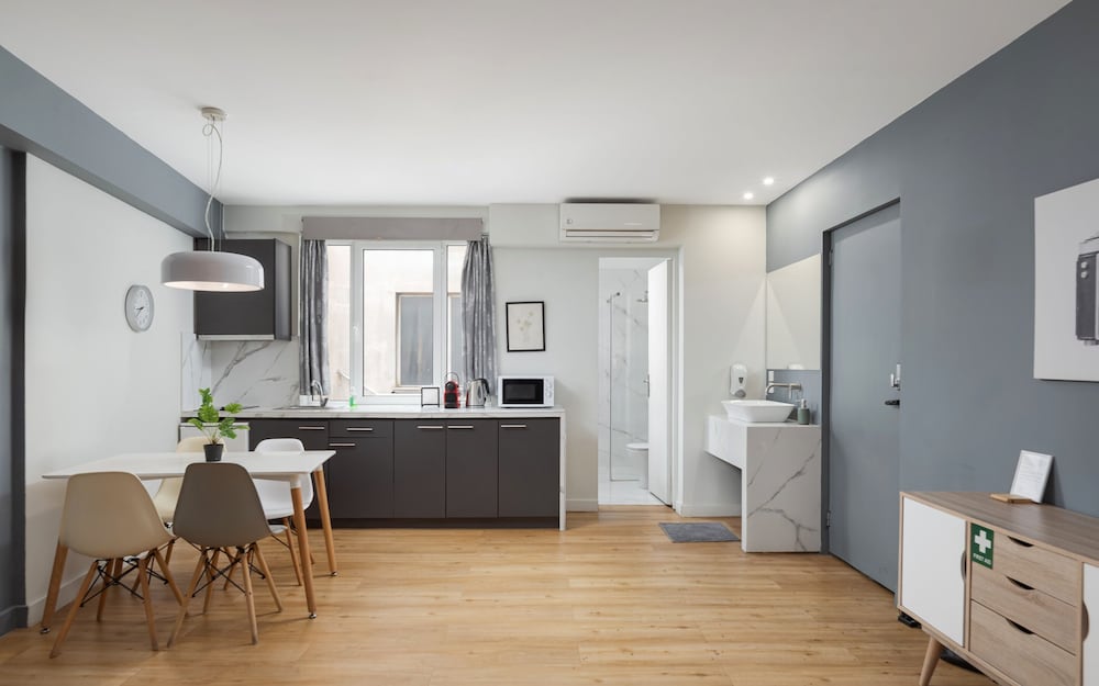 Acropolis Cozy Suites