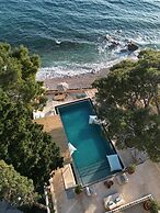 SeiSensi Luxury Beach Villa