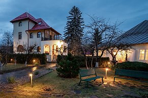 Zaivan Retreat