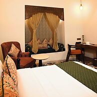 Kadamb Kuteer Vrindavan