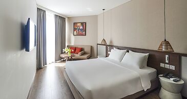 Mandala Oceanfront Driftwood Apartment