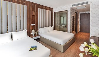 Mandala Oceanfront Driftwood Apartment