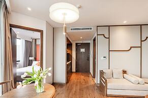 Mandala Oceanfront Driftwood Apartment