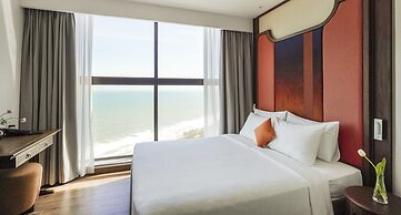 Mandala Oceanfront Driftwood Apartment